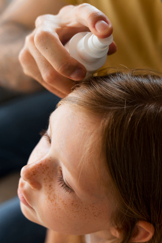 Choosing the Best Oil for Kids' Hair: A Parent's Guide