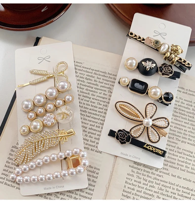 Pearl Hairclips- Black and White 